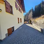 Dosso Apartament *